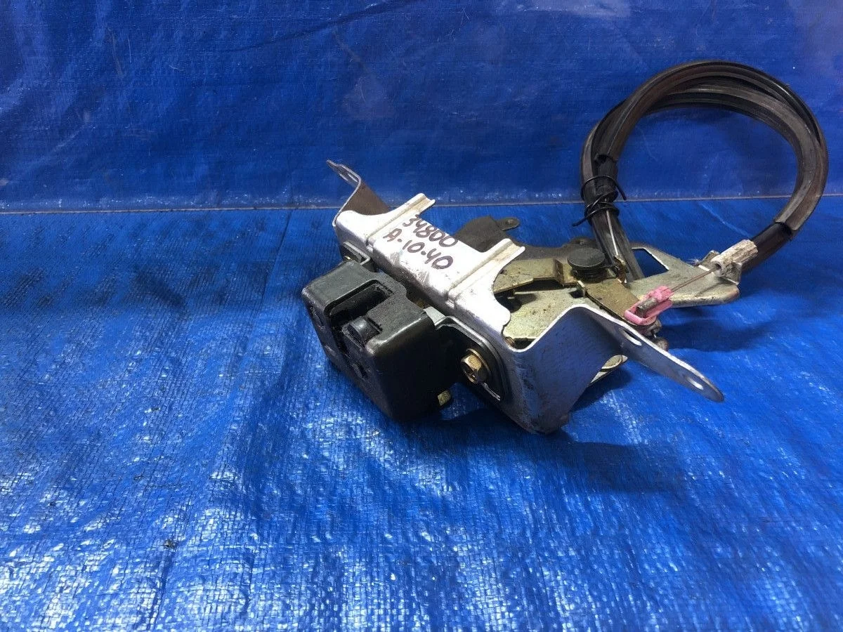 Замок багажника Nissan Pathfinder III (2004—2010)