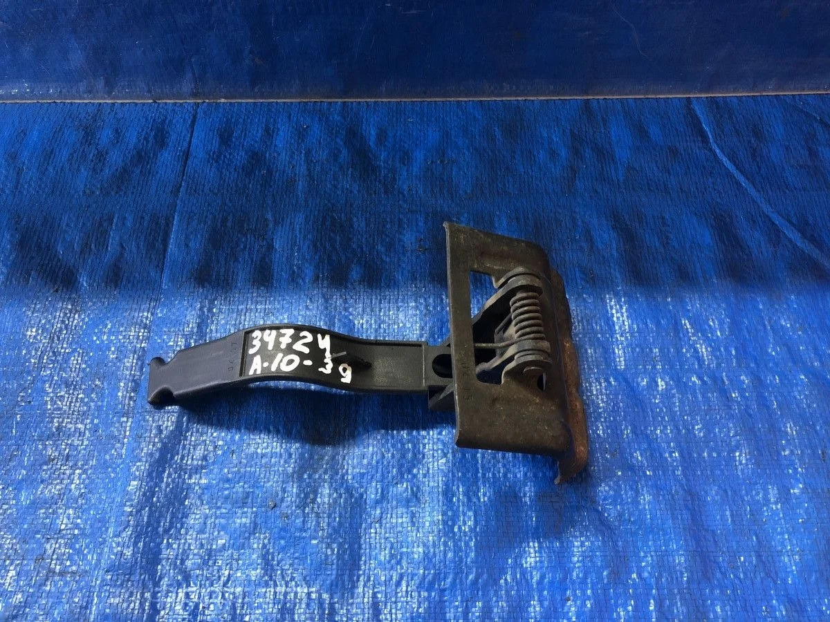 Замок капота Renault Megane II (2002—2006)