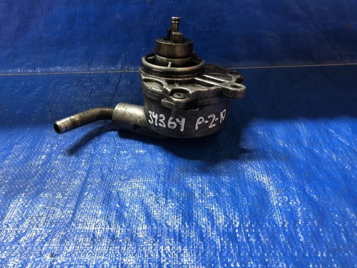 Вакуумный насос Mercedes-Benz C-класс W203/S203/CL203 (2000—2004)