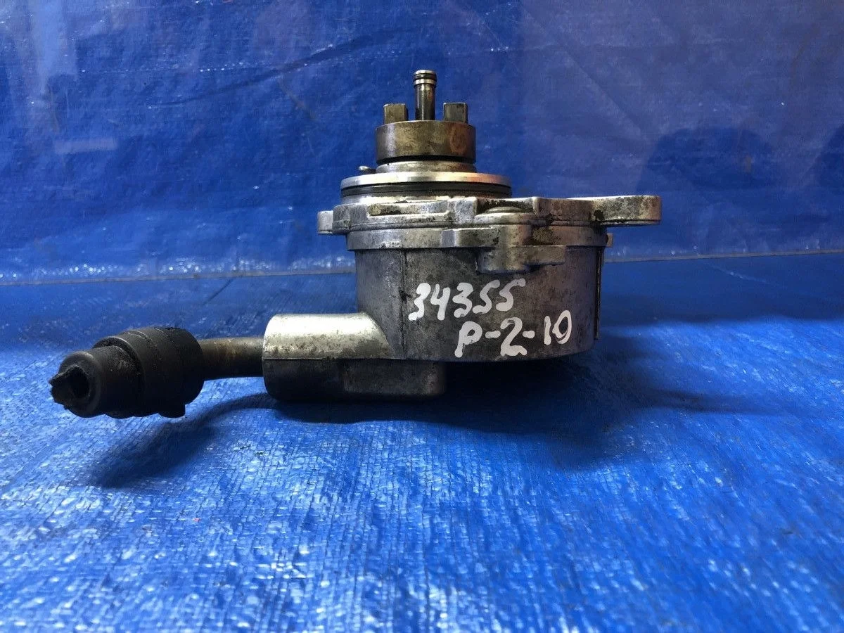 Вакуумный насос Mercedes-Benz C-класс W203/S203/CL203 (2000—2004)