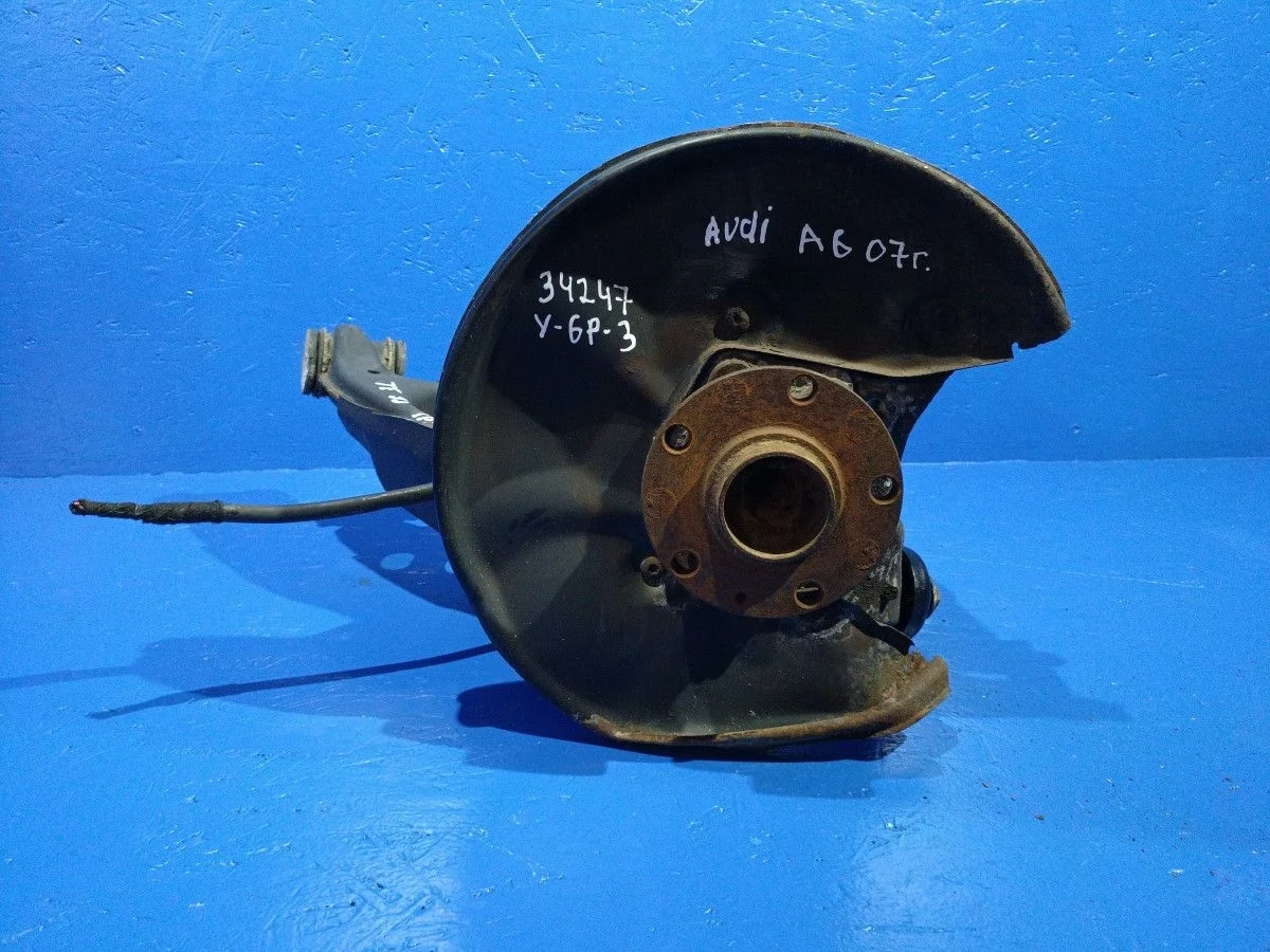 Кулак задний левый ( цапфа) Audi A6 C6 (2004—2008)