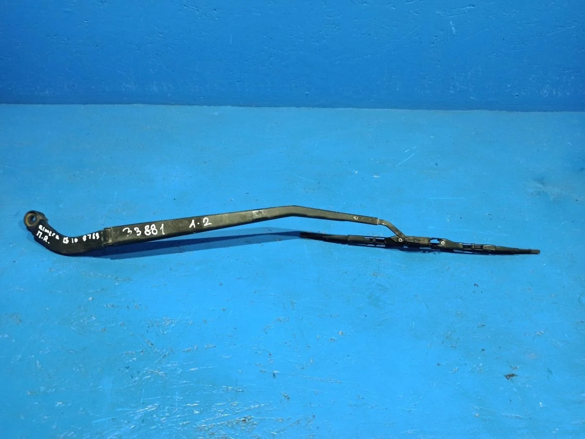 Поводок стеклоочистителя передний правый Nissan Almera Classic I (2006—2013)