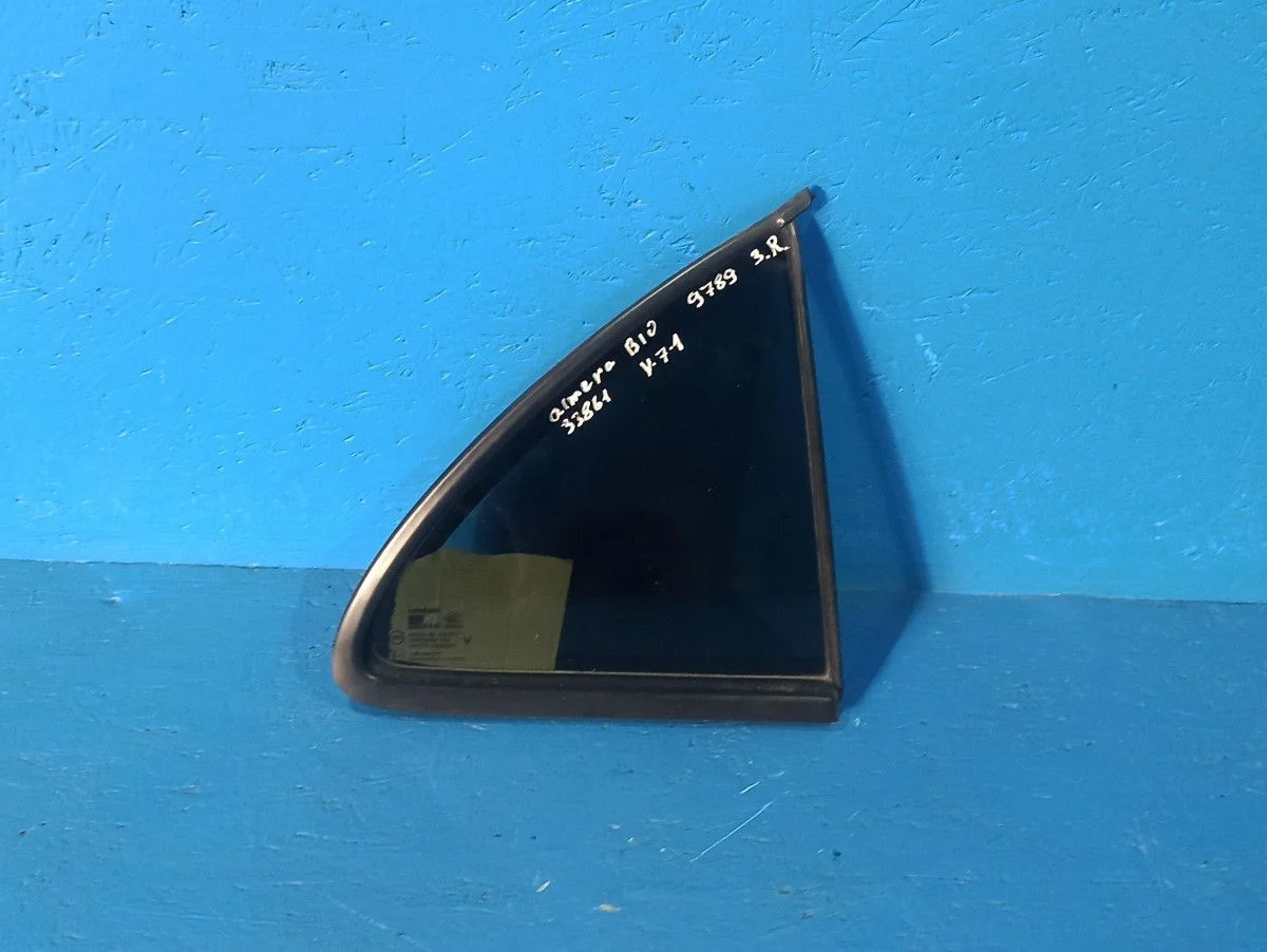 Стекло двери задней правой (форточка) Nissan Almera Classic I (2006—2013)