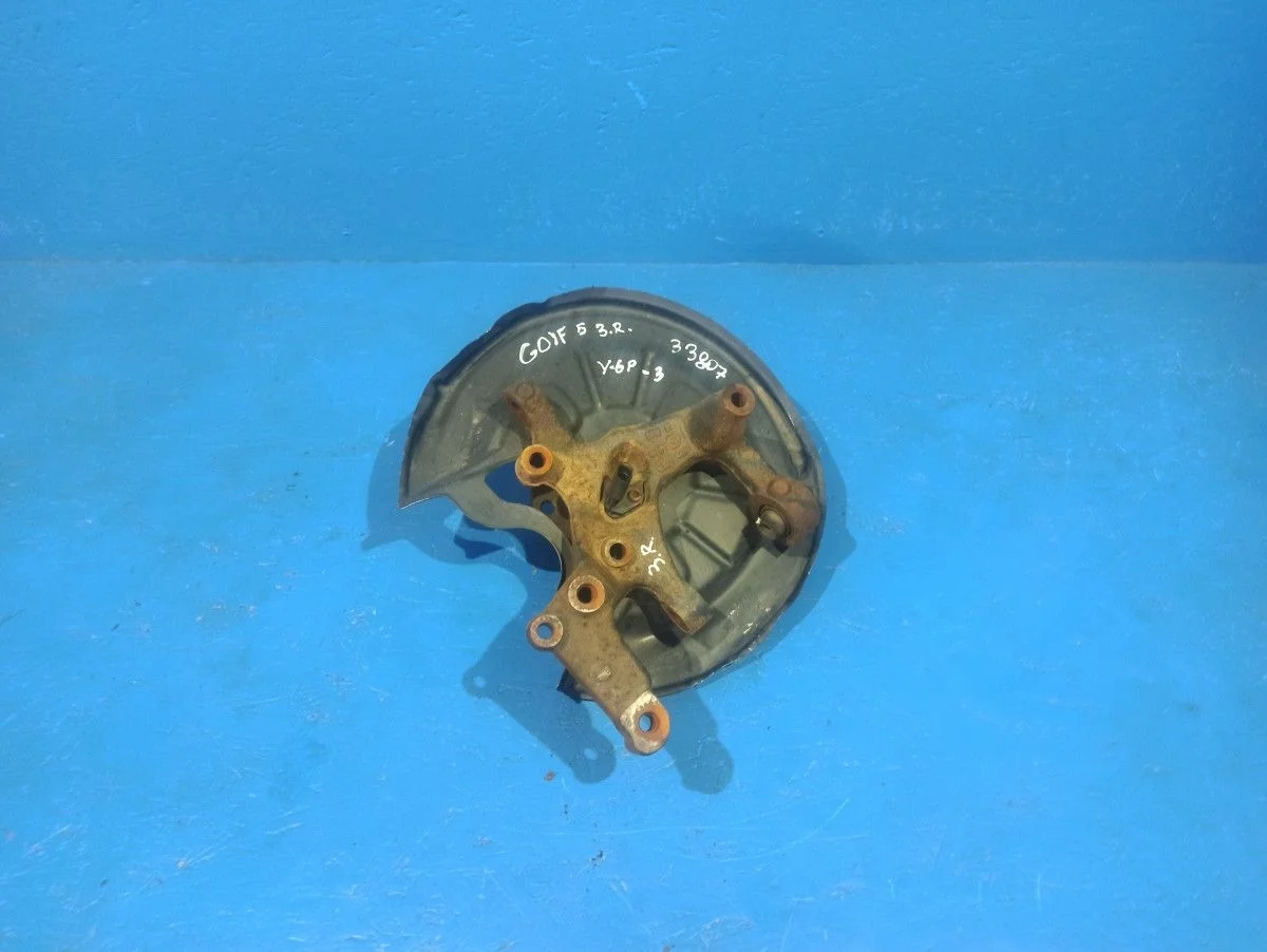 Кулак задний правый (цапфа) Skoda Octavia II (2004—2009)