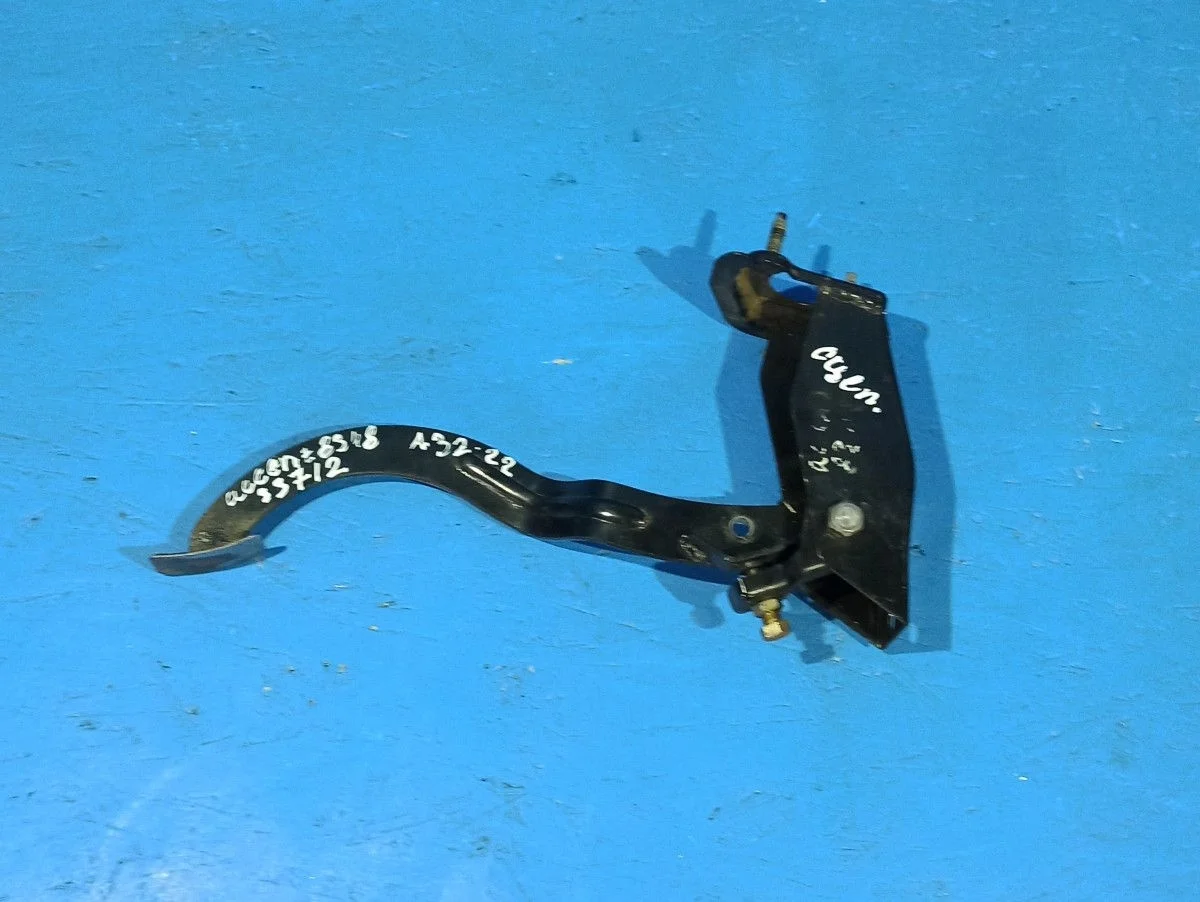 Педаль сцепления Hyundai Accent II (1999—2012)