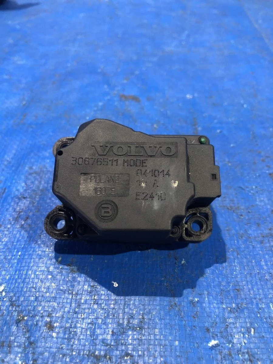 Электропривод заслонки отопителя Volvo XC90 I (2002—2006)