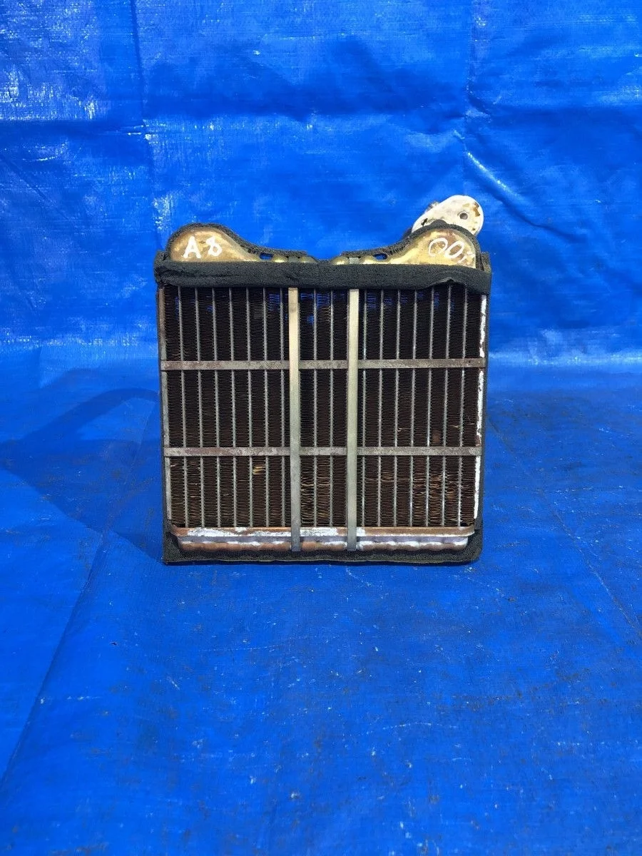 Радиатор отопителя (печки) Audi A8 D2 рестайлинг (1999—2002)