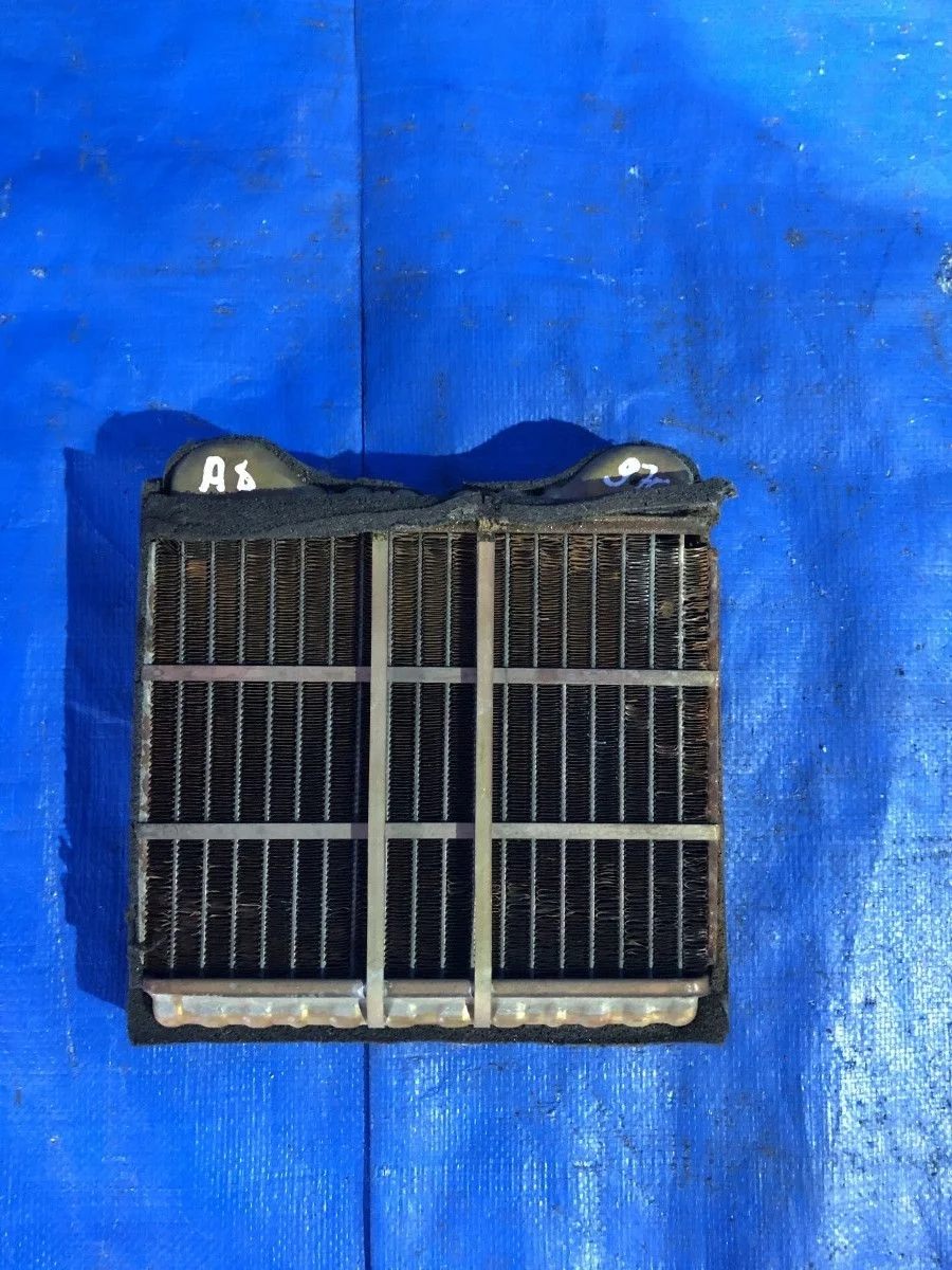 Радиатор отопителя (печки) Audi A8 D2 (1994—1999)