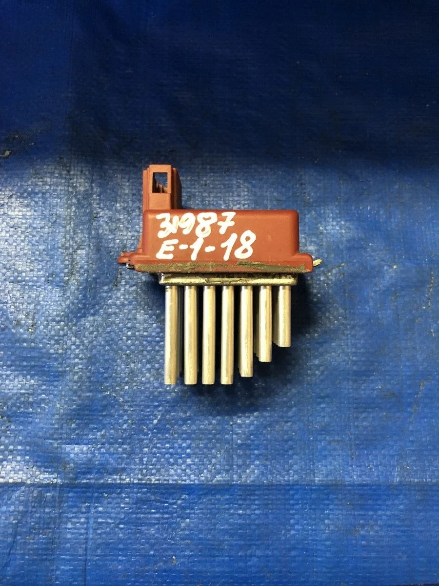 Резистор отопителя ( реостат,ёжик печки ) Volkswagen Passat B5 рестайлинг (2000—2005)