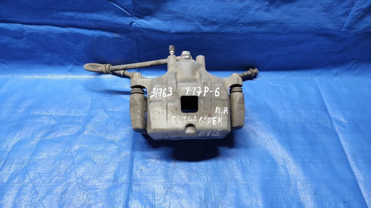 Суппорт тормозной передний правый Mitsubishi Outlander III рестайлинг 3 (2018—2025)