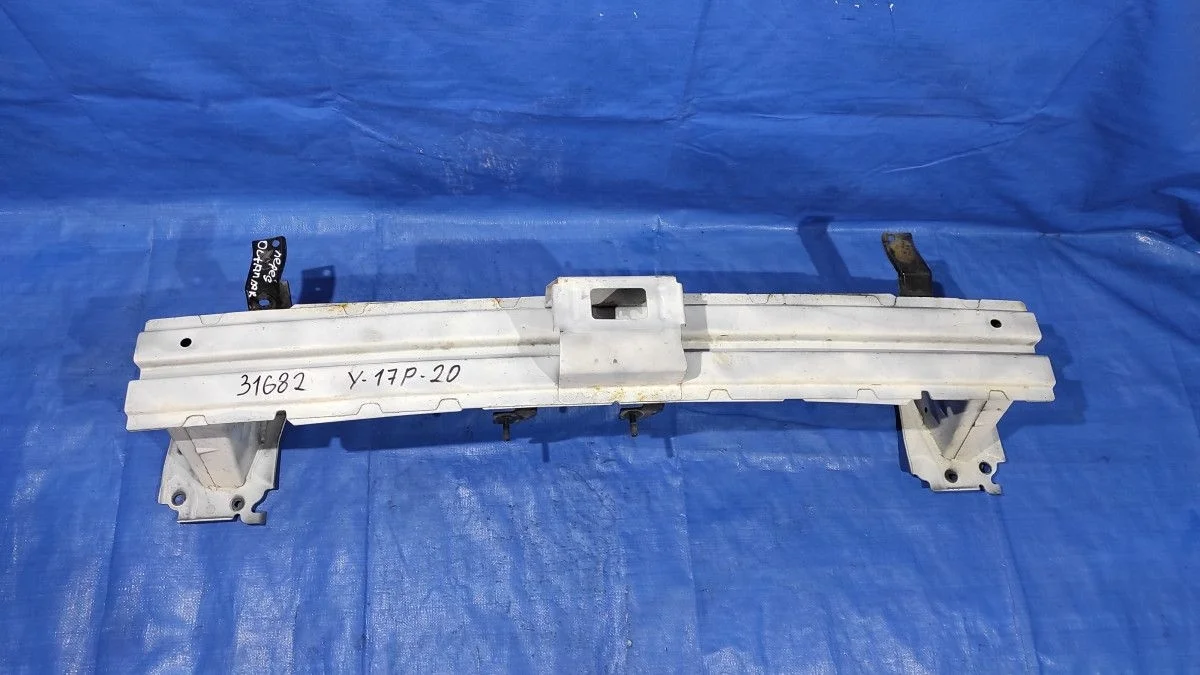 Усилитель переднего бампера Mitsubishi Outlander III рестайлинг 3 (2018—2025)