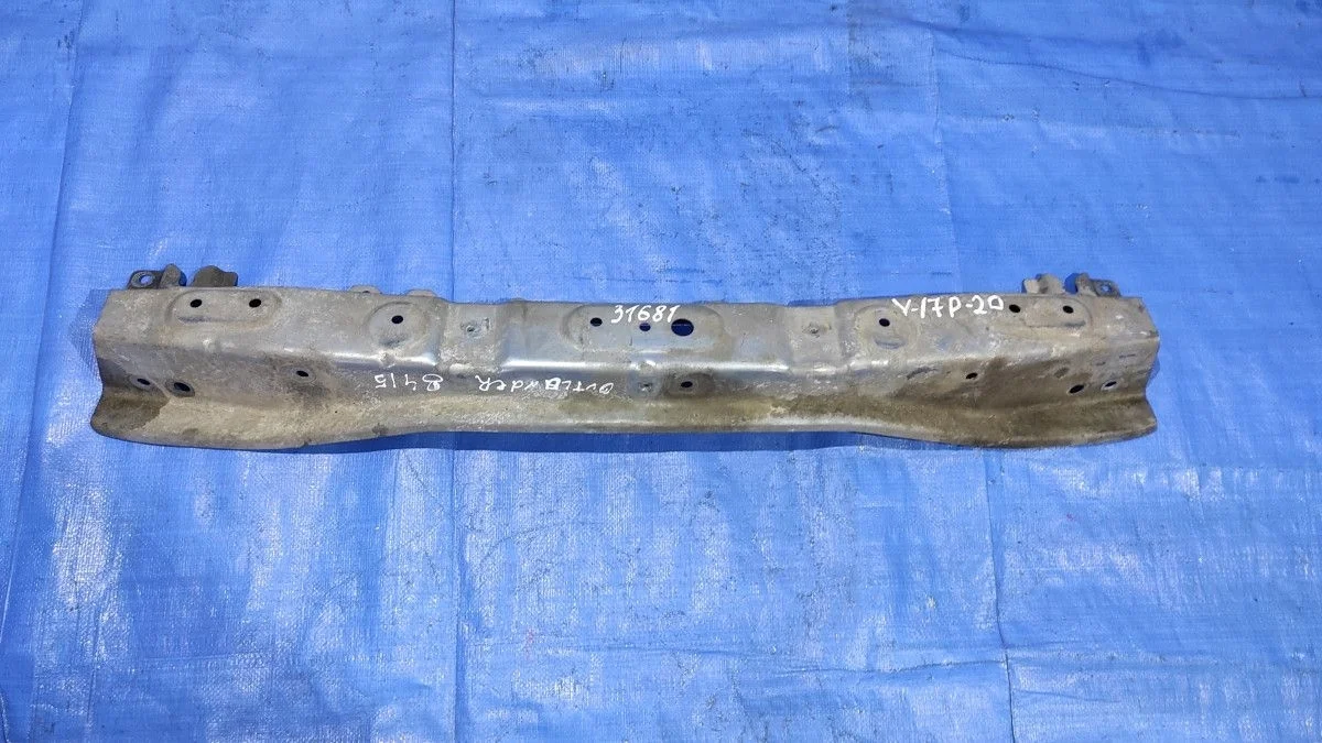 Усилитель переднего бампера Mitsubishi Outlander III рестайлинг 3 (2018—2025)