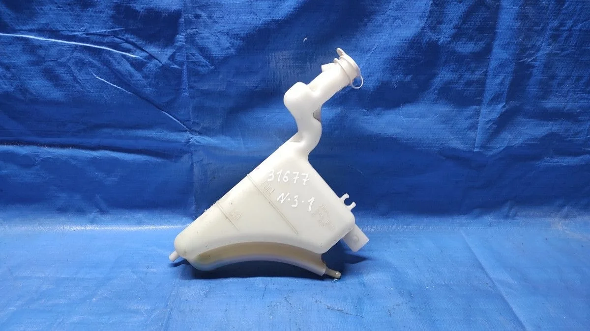 Бачок расширительный Mitsubishi Outlander III рестайлинг 3 (2018—2025)