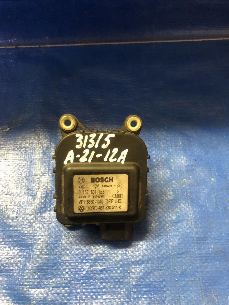 Электропривод заслонки отопителя Audi A6 C5 (1997—2001)