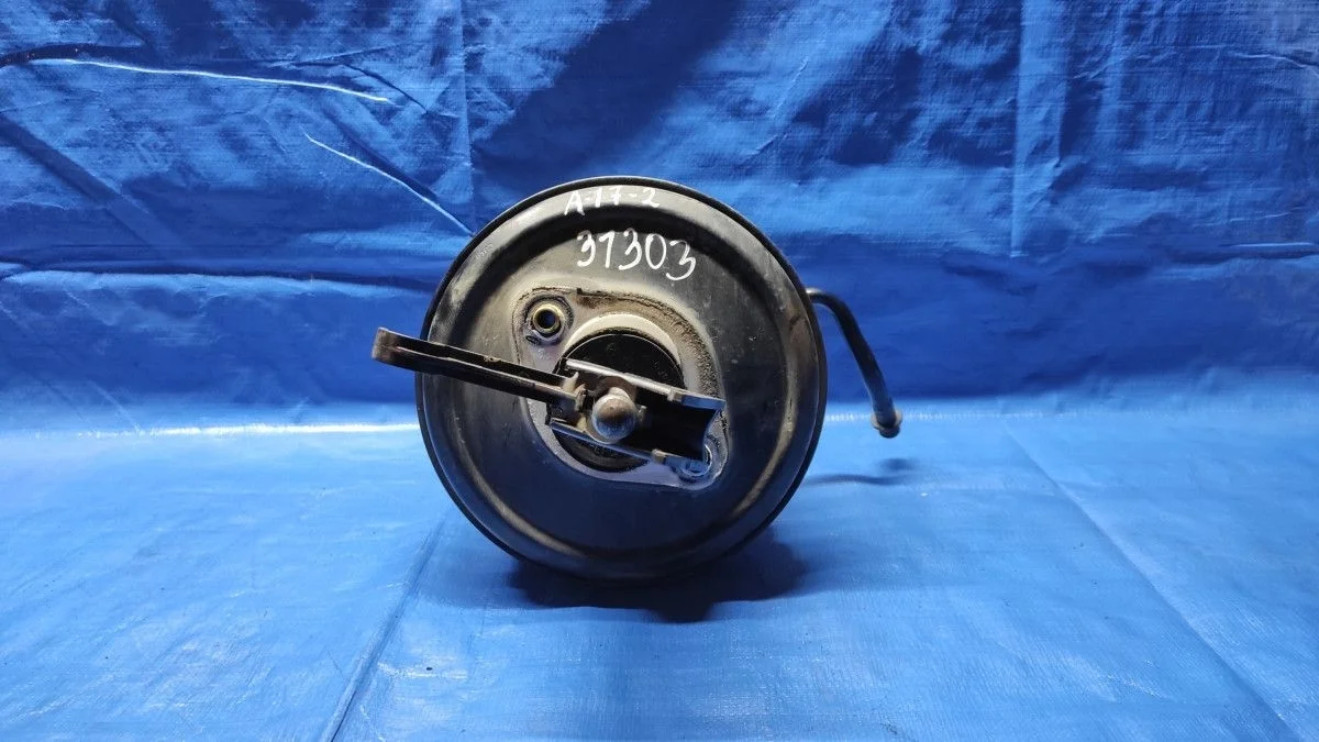 Вакуумный усилитель тормозов Audi A6 C5 (1997—2001)