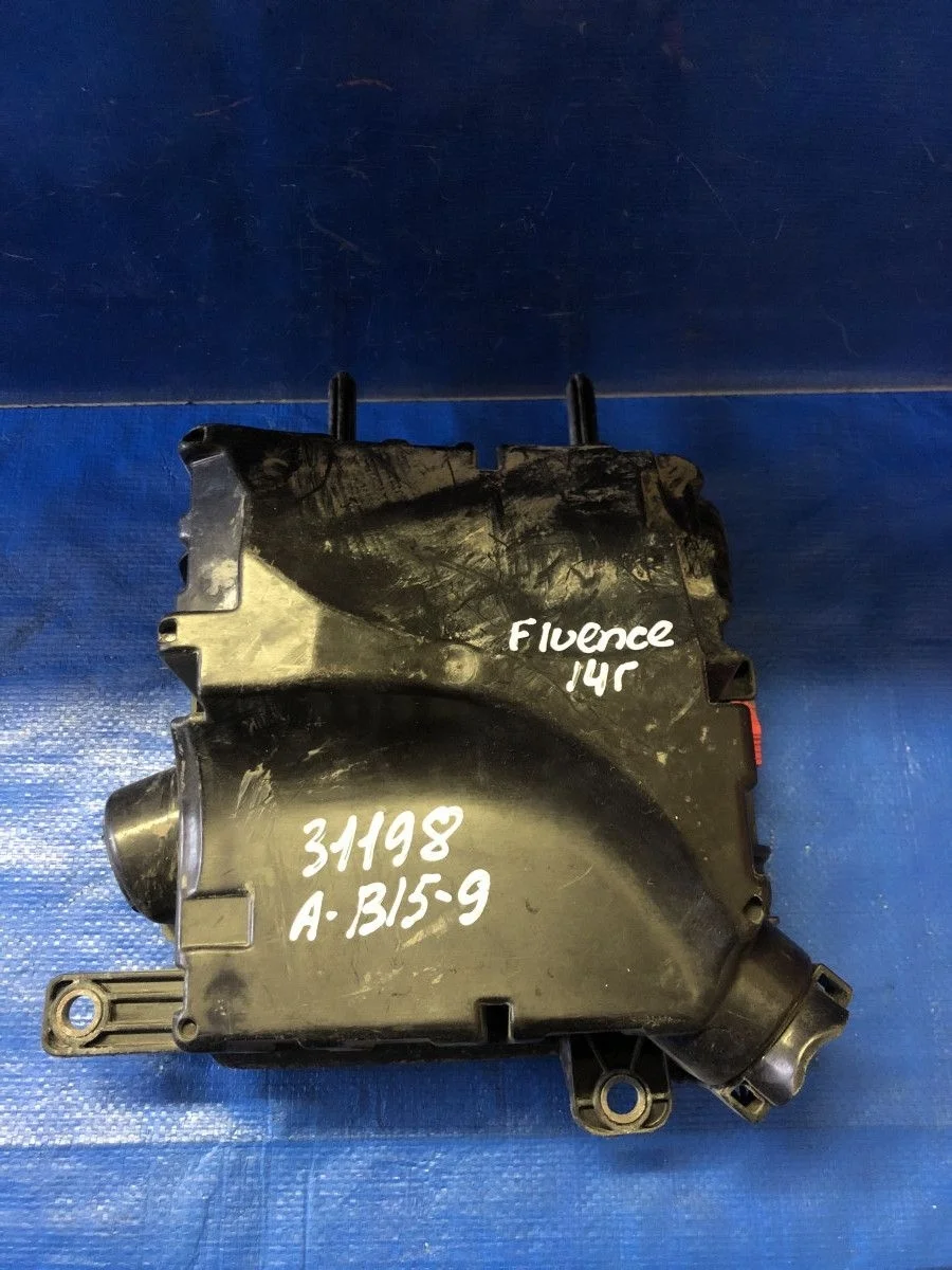 Корпус блока предохранителей Renault Fluence I (2009—2013)