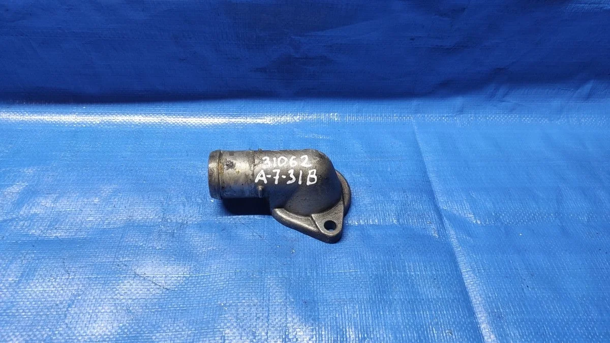 Фланец системы охлаждения Hyundai Sonata IV рестайлинг (2001—2012)