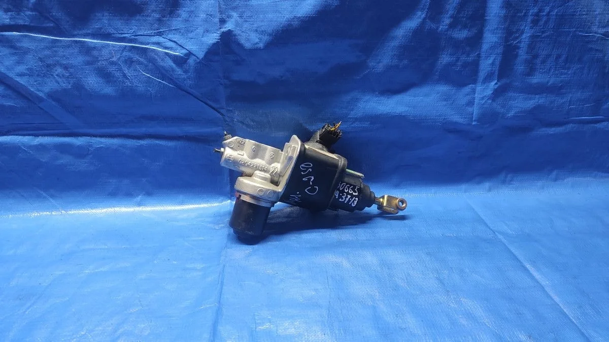 Цилиндр тормозной главный Mercedes-Benz E-класс W211/S211 (2002—2006)