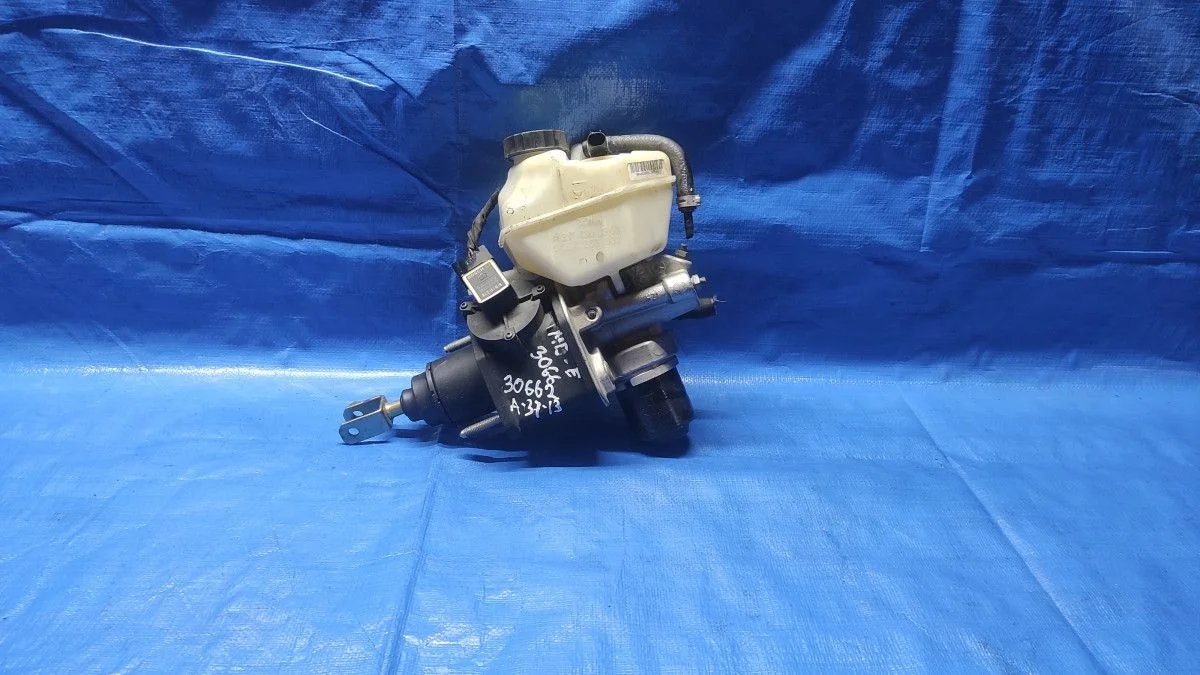 Цилиндр тормозной главный Mercedes-Benz E-класс W211/S211 (2002—2006)