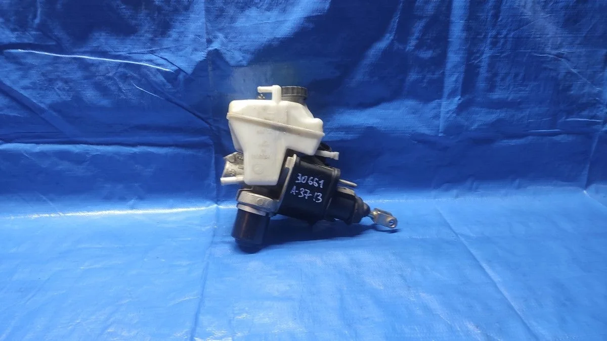 Цилиндр тормозной главный Mercedes-Benz E-класс W211/S211 (2002—2006)