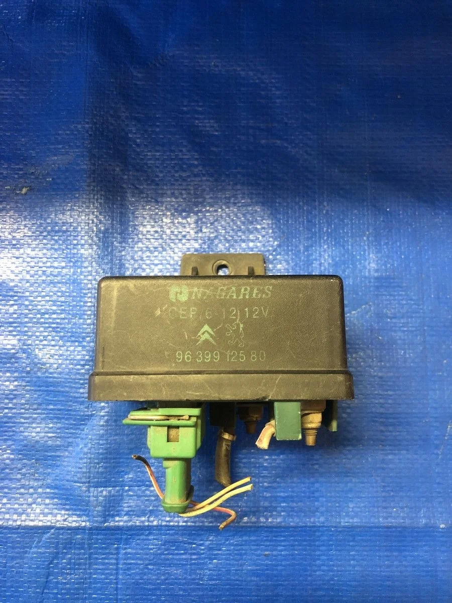 Блок управления свечей накала Citroen C5 I (2001—2004)