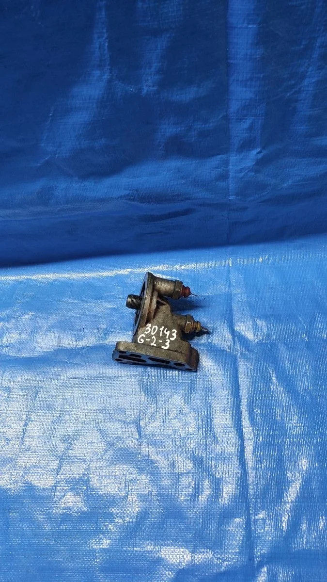 Корпус масляного фильтра Volkswagen Passat B3 (1988—1993)