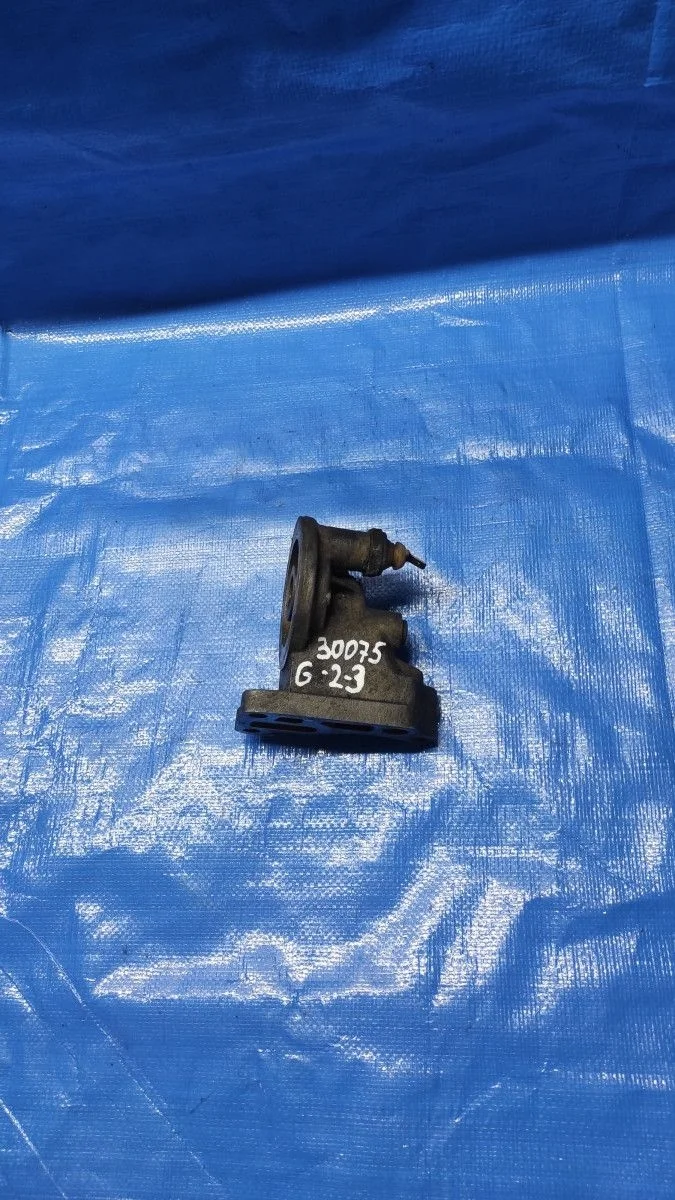 Корпус масляного фильтра Volkswagen Passat B3 (1988—1993)