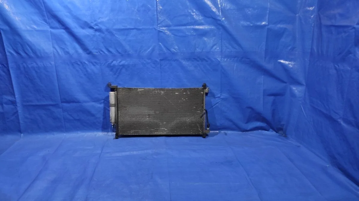 Радиатор кондиционера Nissan Tiida C11 (2004—2012)