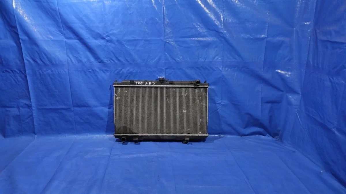 Для Nissan Xtrail T30 2.2TDCI   радиатор основной