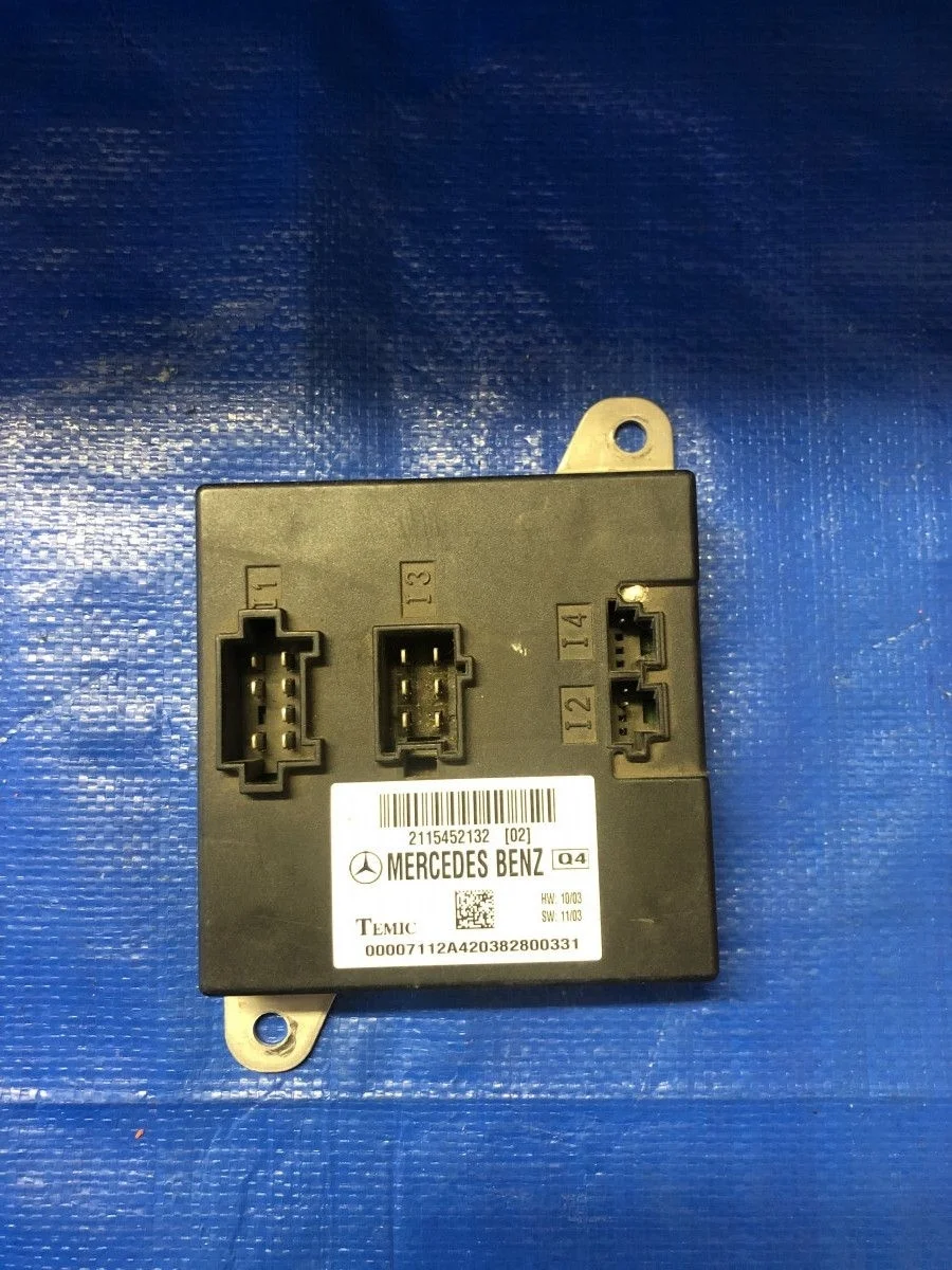 Блок предохранителей Mercedes-Benz E-класс W211/S211 (2002—2006)