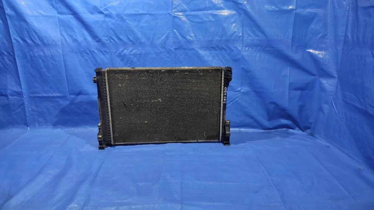 Для MB W212  W204 радиатор основной