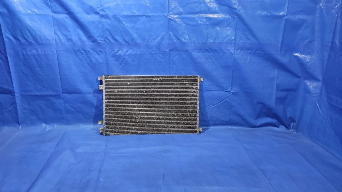 Радиатор кондиционера Renault Megane II (2002—2006)