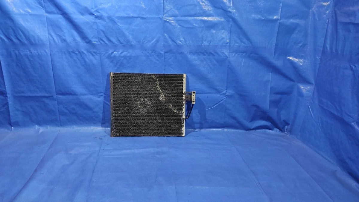 Радиатор кондиционера BMW 5 серия E39 (1995—2000)