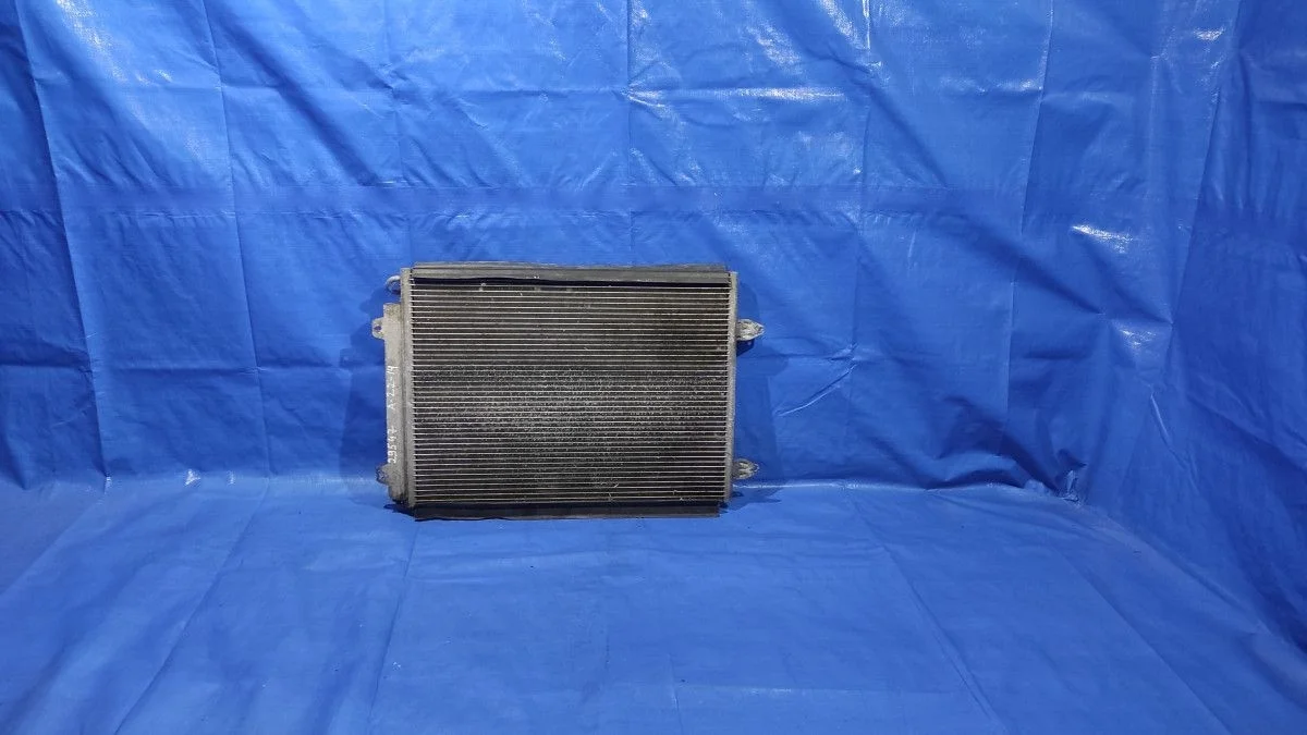 Радиатор кондиционера Volkswagen Passat B6 (2005—2010)