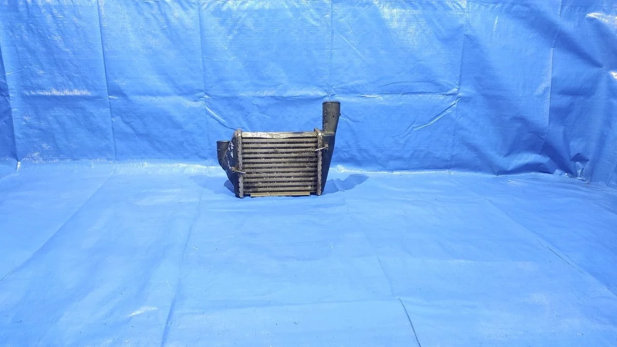 Интеркулер Audi A6 Allroad Quattro C5 (2000—2006)