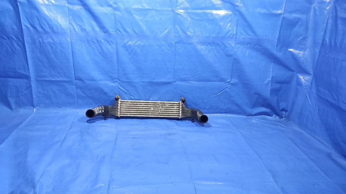 Интеркулер Mercedes-Benz C-класс W202/S202 (1993—1997)