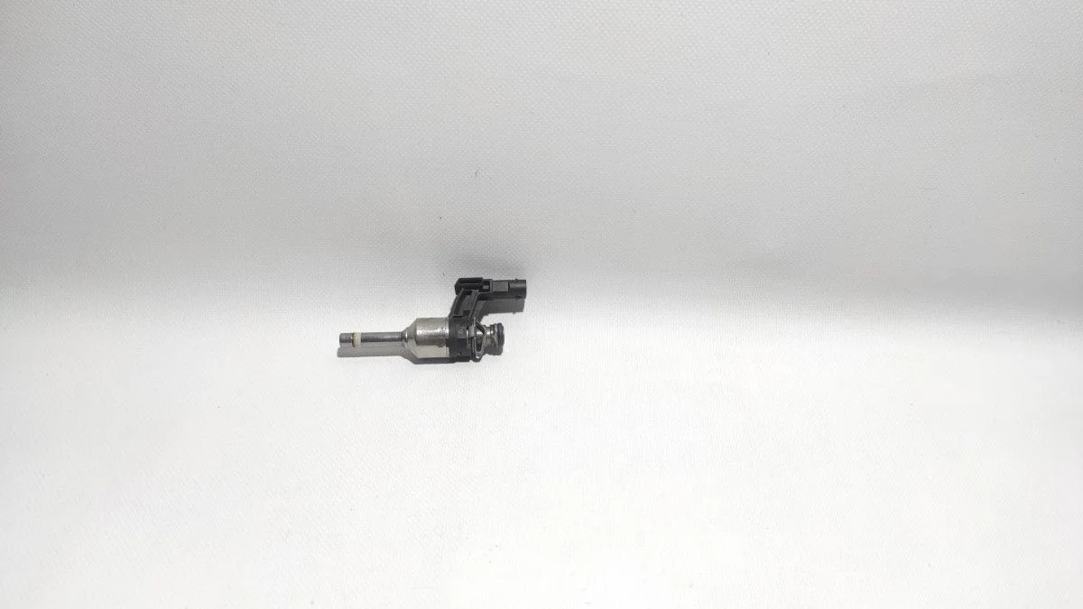 Форсунка инжекторная электрическая Skoda Octavia II (2004—2009)