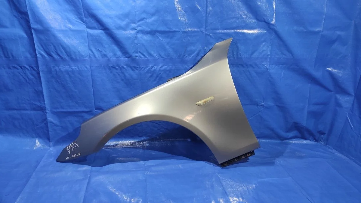 Крыло переднее левое BMW 5 серия E60/E61 (2002—2007)