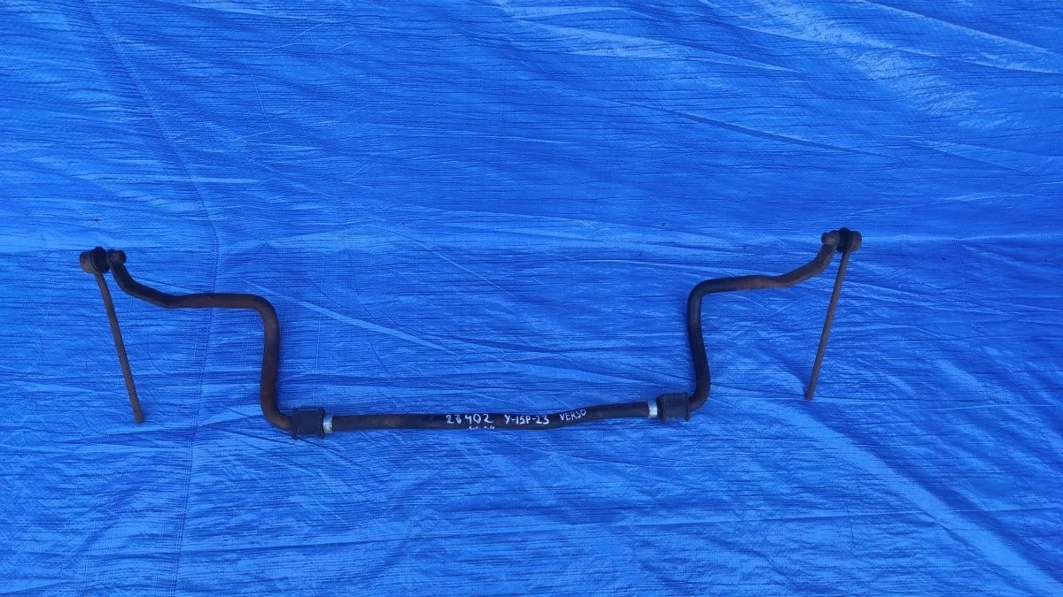 Стабилизатор передний Toyota Corolla Verso I (2001—2004)