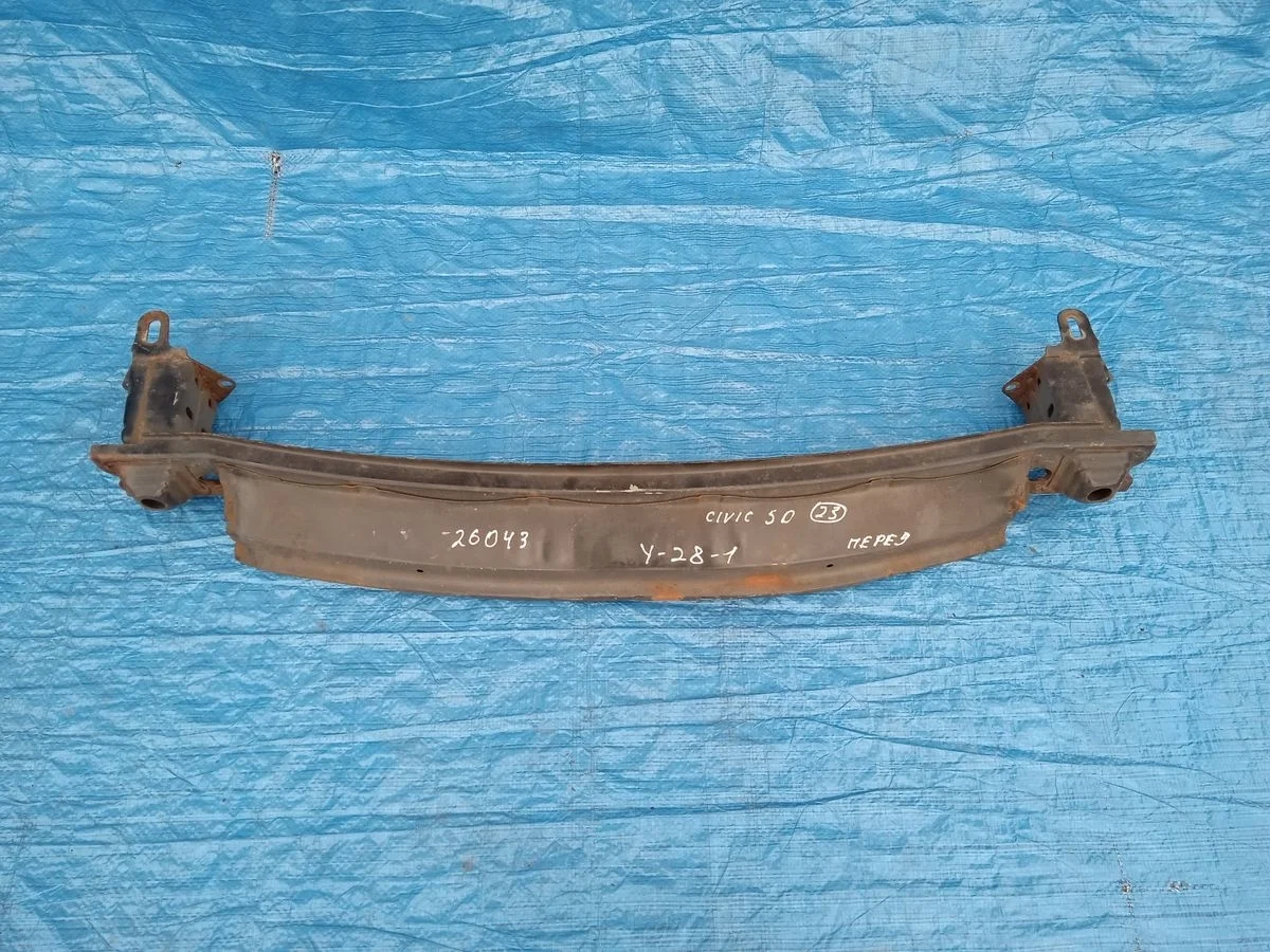 Усилитель переднего бампера Honda Civic VIII (2005—2009)