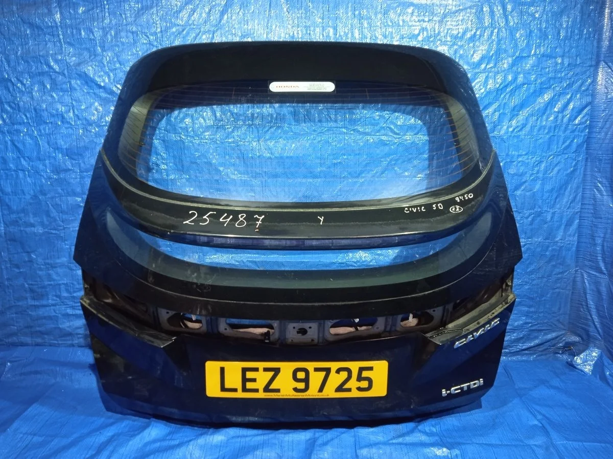 Дверь багажника со стеклом Honda Civic VIII (2005—2009)