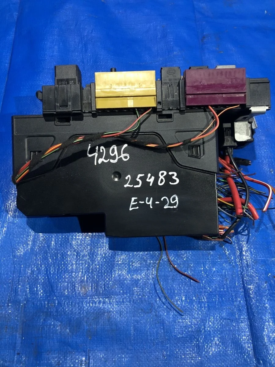 Блок предохранителей Mercedes-Benz E-класс W212/S212/C207/A207 (2009—2013)