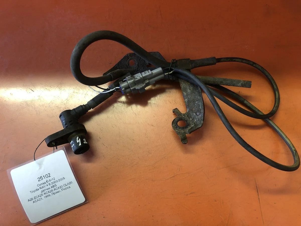 Датчик ABS Toyota RAV4 II (2000—2003)