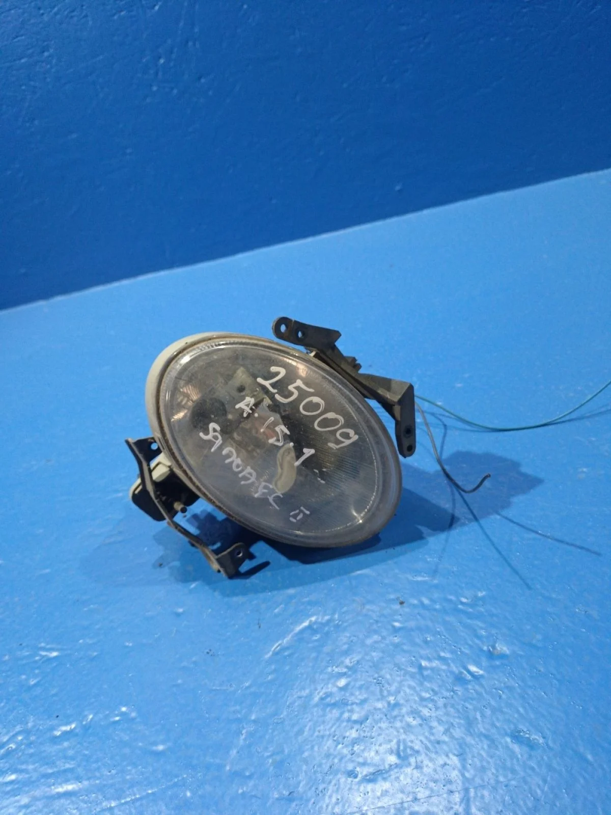 Фара противотуманная правая Hyundai Santa Fe II (2005—2010)