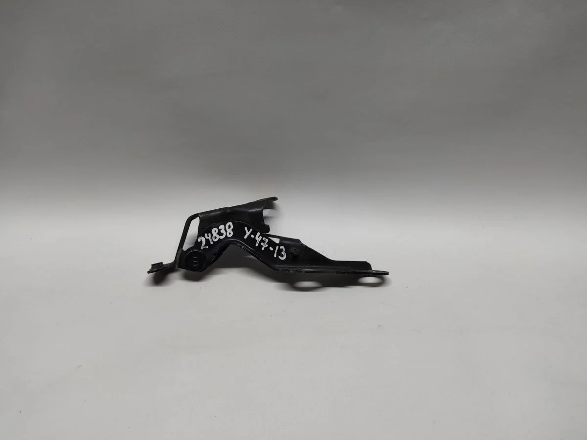 Петля капота правая Toyota Corolla IX рестайлинг (2003—2007)