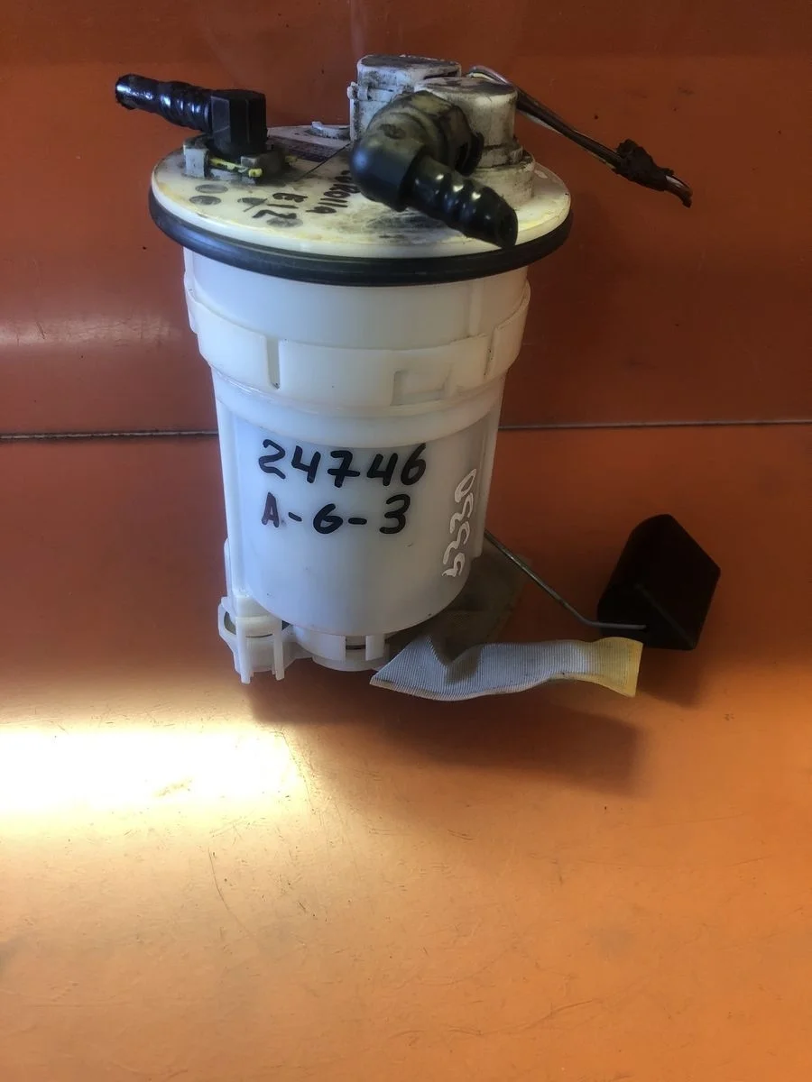 Насос топливный электрический (в бак) Toyota Corolla IX рестайлинг (2003—2007)