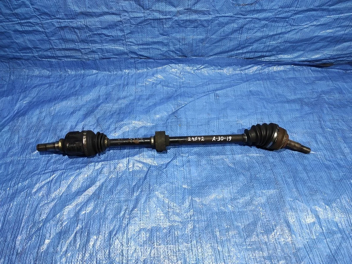 Toyota Corolla Verso 1.8L привод правый