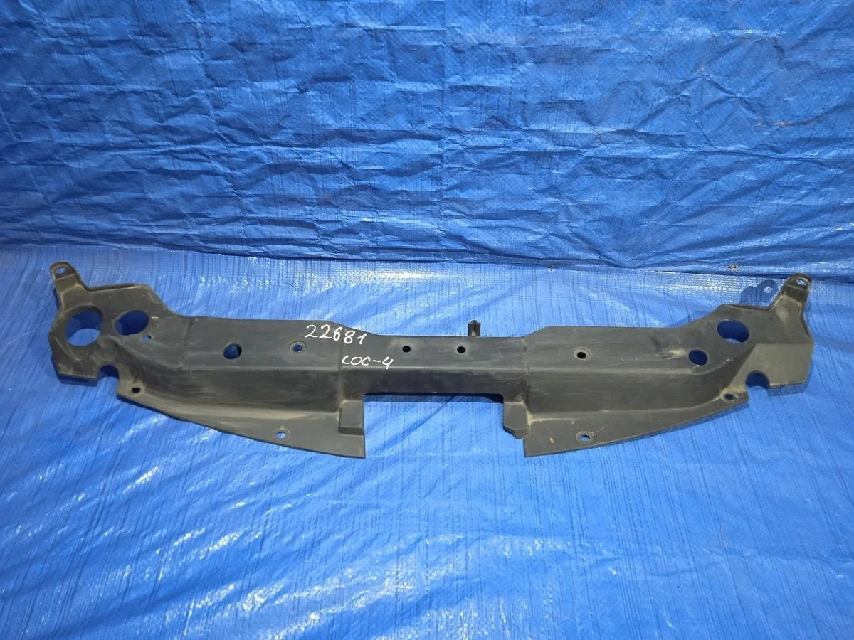 Кожух замка капота Nissan Tiida C11 (2004—2012)