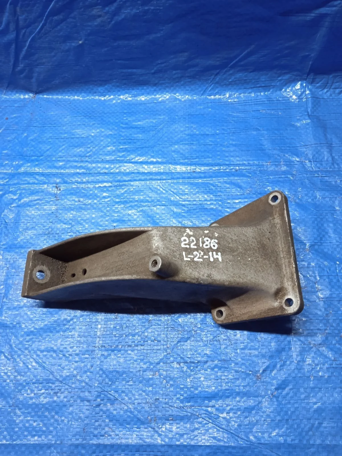 Кронштейн опоры двигателя BMW 5 серия E39 (1995—2000)