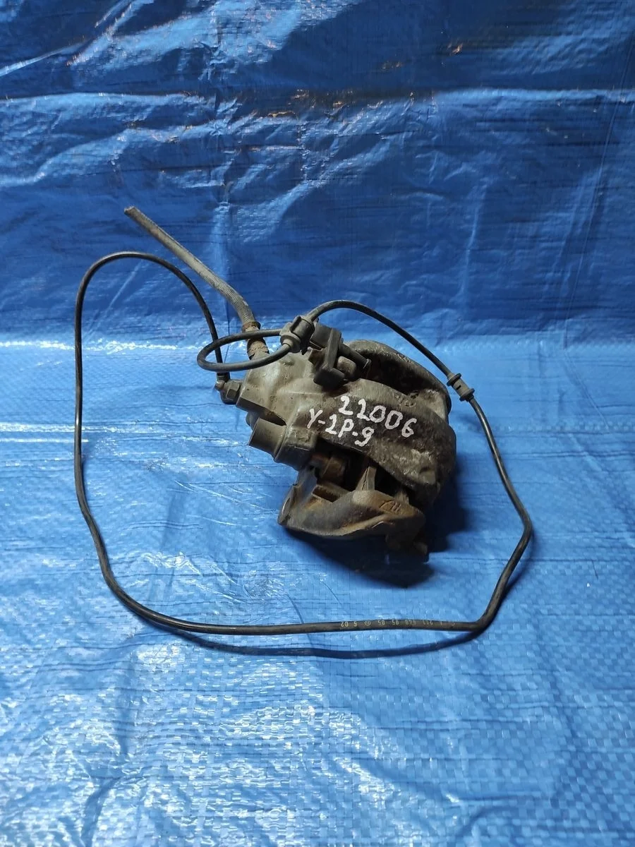 Суппорт тормозной задний правый Mercedes-Benz E-класс W211/S211 (2002—2006)